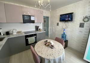 2-к квартира, вторичка, 61м2, 1/16 этаж