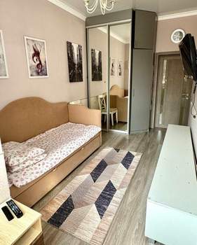 2-к квартира, вторичка, 59м2, 1/4 этаж