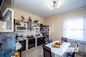 4-к квартира, вторичка, 100м2, 3/3 этаж