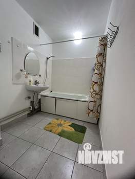 2-к квартира, вторичка, 64м2, 6/16 этаж