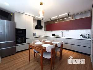 4-к квартира, вторичка, 142м2, 7/9 этаж