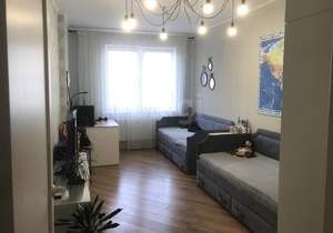 2-к квартира, вторичка, 63м2, 7/13 этаж