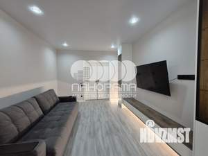 2-к квартира, вторичка, 56м2, 9/9 этаж