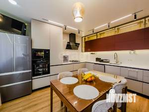 4-к квартира, вторичка, 142м2, 7/9 этаж