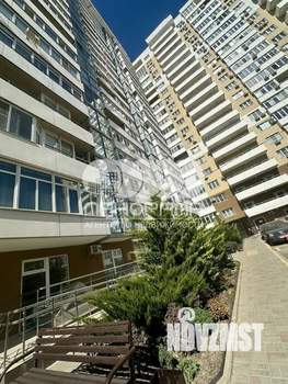 2-к квартира, вторичка, 58м2, 10/13 этаж