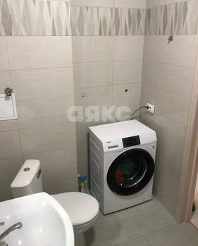 Студия квартира, вторичка, 30м2, 1/4 этаж