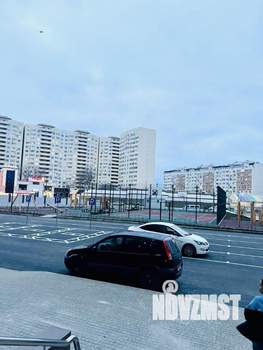 2-к квартира, вторичка, 63м2, 10/17 этаж