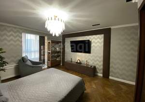 2-к квартира, вторичка, 130м2, 9/9 этаж