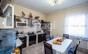 4-к квартира, вторичка, 100м2, 3/3 этаж