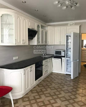 2-к квартира, вторичка, 80м2, 7/17 этаж