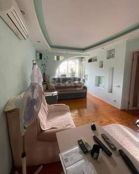 2-к квартира, вторичка, 57м2, 1/6 этаж