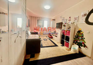 2-к квартира, вторичка, 61м2, 9/16 этаж