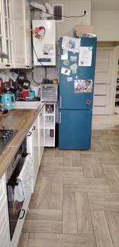 2-к квартира, вторичка, 61м2, 1/9 этаж