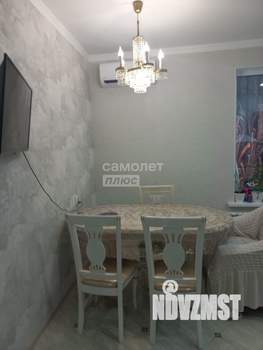 2-к квартира, вторичка, 64м2, 1/8 этаж