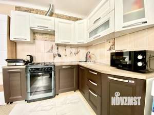 2-к квартира, вторичка, 60м2, 1/3 этаж