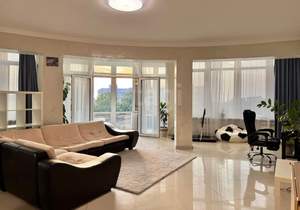 3-к квартира, вторичка, 130м2, 7/10 этаж