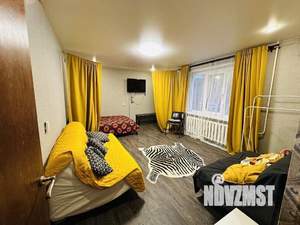 2-к квартира, вторичка, 41м2, 1/9 этаж