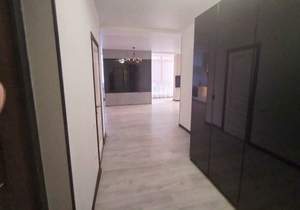 3-к квартира, вторичка, 88м2, 4/10 этаж