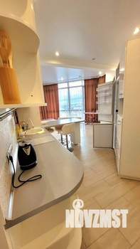 Студия квартира, вторичка, 38м2, 13/18 этаж