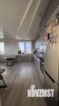 3-к квартира, вторичка, 68м2, 10/18 этаж