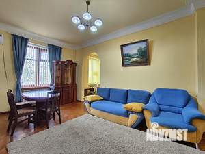 3-к квартира, вторичка, 74м2, 1/2 этаж