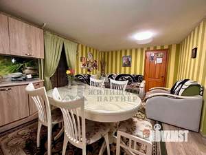 2-к квартира, вторичка, 52м2, 1/3 этаж