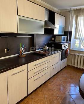 4-к квартира, вторичка, 92м2, 3/9 этаж