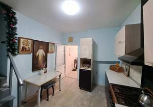 4-к квартира, вторичка, 92м2, 1/1 этаж