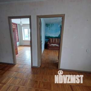 4-к квартира, вторичка, 61м2, 5/5 этаж