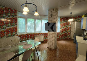 3-к квартира, вторичка, 93м2, 1/3 этаж