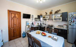 4-к квартира, вторичка, 100м2, 3/3 этаж