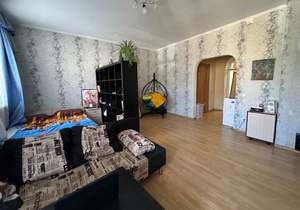 3-к квартира, вторичка, 103м2, 1/3 этаж