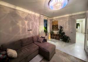 2-к квартира, вторичка, 65м2, 9/9 этаж