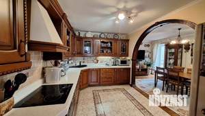 4-к квартира, вторичка, 143м2, 3/5 этаж