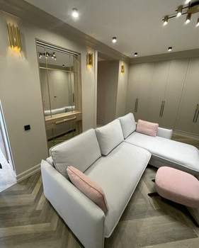 4-к квартира, вторичка, 95м2, 1/3 этаж