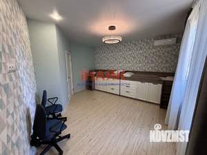 2-к квартира, вторичка, 72м2, 1/8 этаж