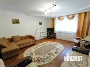 2-к квартира, вторичка, 77м2, 1/8 этаж