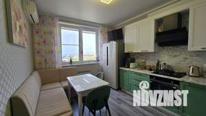2-к квартира, вторичка, 64м2, 4/4 этаж
