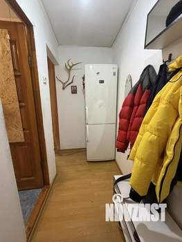 3-к квартира, вторичка, 56м2, 1/4 этаж