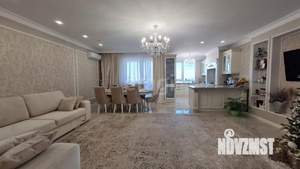 4-к квартира, вторичка, 154м2, 12/23 этаж