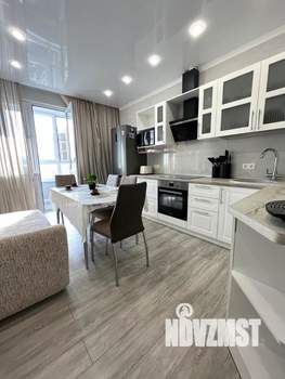 2-к квартира, вторичка, 63м2, 16/19 этаж