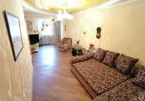 2-к квартира, вторичка, 77м2, 1/8 этаж