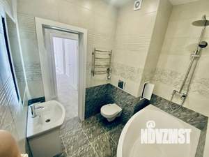 2-к квартира, вторичка, 64м2, 9/16 этаж