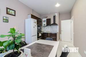 2-к квартира, вторичка, 56м2, 9/15 этаж