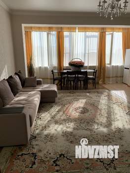 3-к квартира, вторичка, 90м2, 3/3 этаж