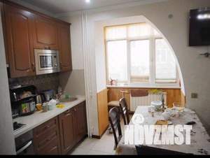 2-к квартира, вторичка, 77м2, 1/6 этаж