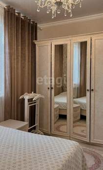 2-к квартира, вторичка, 70м2, 1/4 этаж