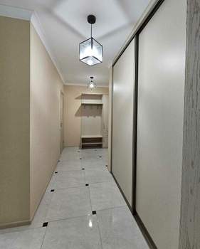 3-к квартира, вторичка, 70м2, 1/16 этаж