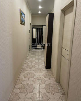 2-к квартира, вторичка, 71м2, 1/3 этаж