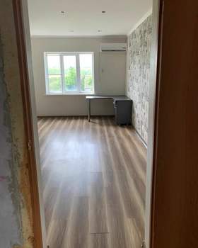 2-к квартира, вторичка, 43м2, 1/1 этаж